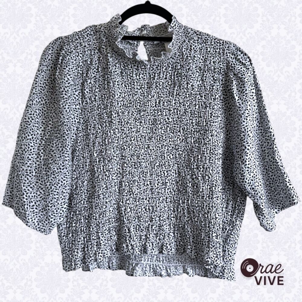 H&M Smocked Blouse Womens XL White Turquoise Leaf Pattern Puff Sleeve Top